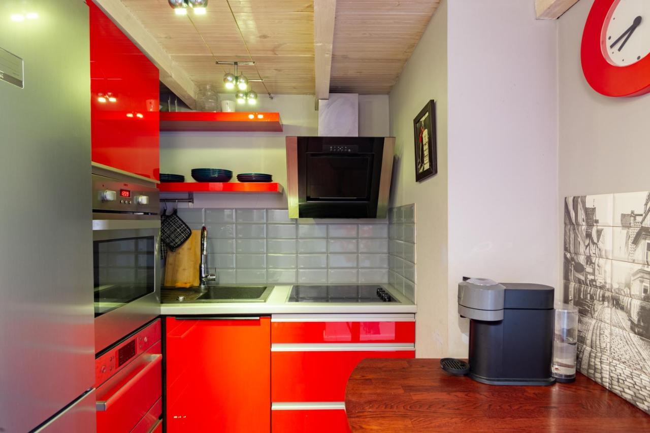 Lilly Apartment Main Train Station Old Town By The Castle Suites Cracovie Extérieur photo