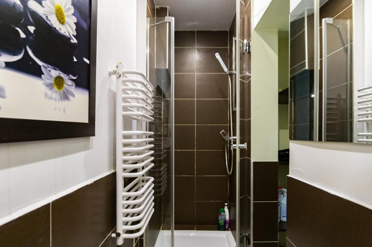 Lilly Apartment Main Train Station Old Town By The Castle Suites Cracovie Extérieur photo