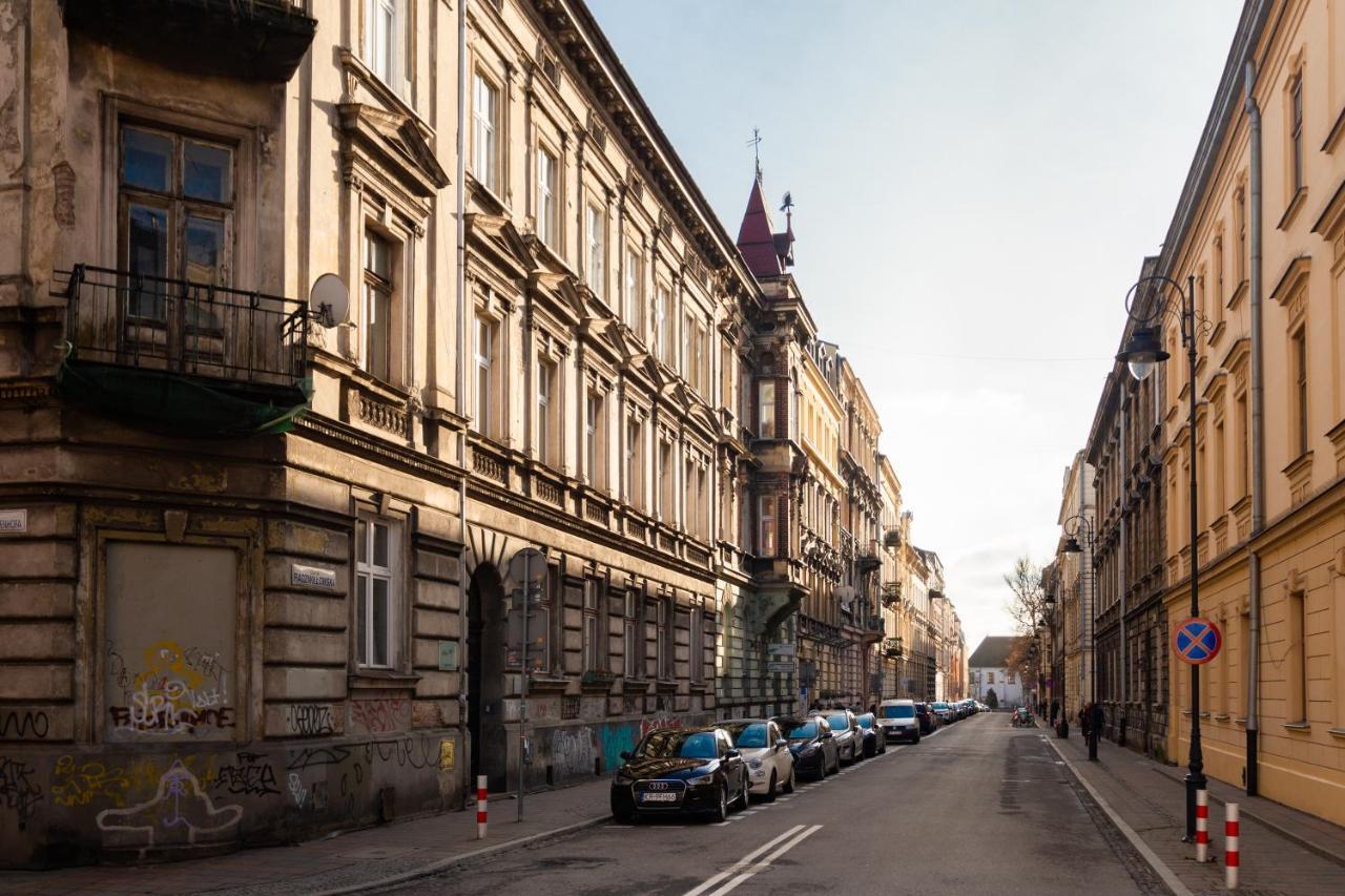 Lilly Apartment Main Train Station Old Town By The Castle Suites Cracovie Extérieur photo