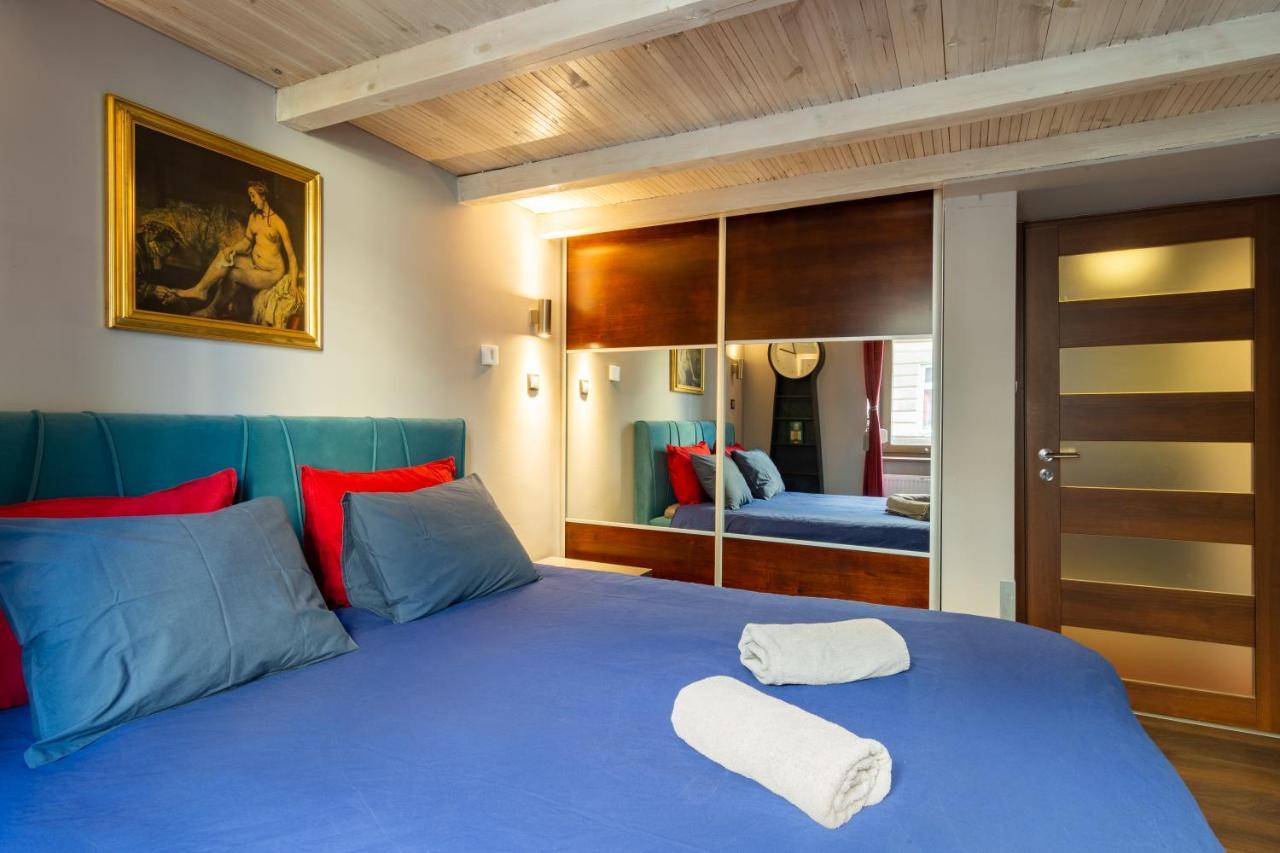 Lilly Apartment Main Train Station Old Town By The Castle Suites Cracovie Extérieur photo